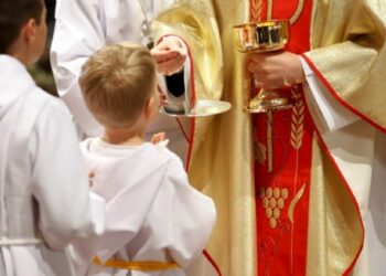 Un nuevo informe demostró que 216.000 niños fueron víctimas de abusos sexuales dentro de la iglesia católica francesa