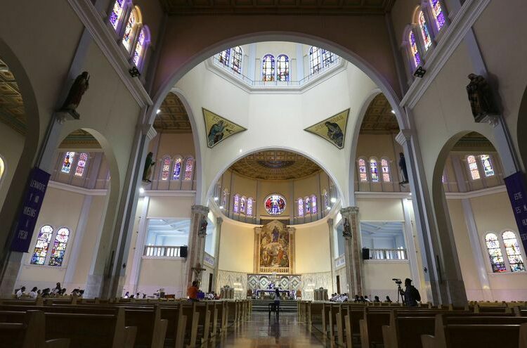 Ante fallecimiento de varios sacerdotes por covid-19, Iglesia Católica suspende todas sus actividades presenciales a excepción de las misas