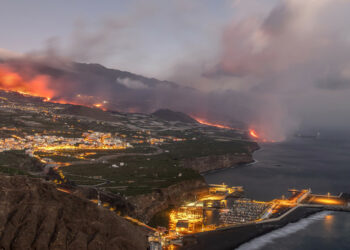 Un terremoto de magnitud 4,9 sacudió la isla de La Palma, el mayor desde la erupción del volcán