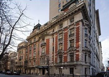 Se hace viral en TikTok la mansión embrujada en Nueva York que abandonó Carlos Slim