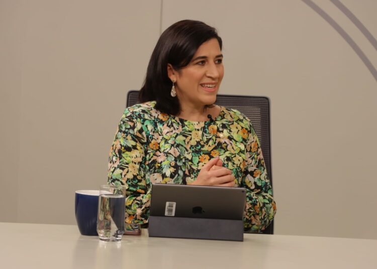 Ministra de Economía asegura que el crecimiento económico del país es el resultado de la buena gestión de Presidente Bukele