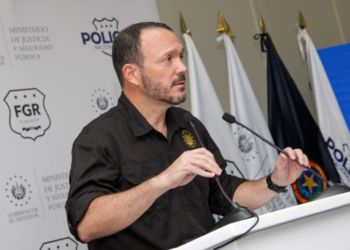 Seguridad operará contra criminales escondidos tras la ciberactividad sexual, recalca Gustavo Villatoro