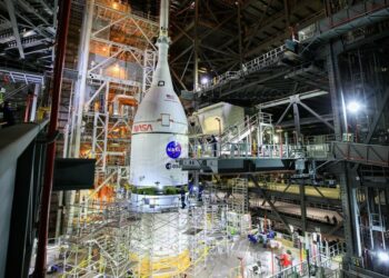 La NASA prepara el lanzamiento de un megacohete espacial no tripulado alrededor de la Luna