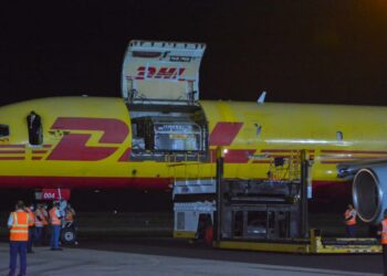 Nuevo lote de vacunas llega al país para seguir inmunizando a más salvadoreños