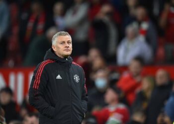 Manchester United habría dado «espaldarazo» a Solskjaer tras la derrota ante Liverpool
