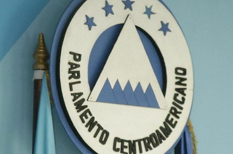 Diputados al Parlacen tomarán posesión este día