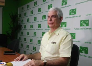 PDC inicia proceso sancionatorio en contra de Rodolfo Parker y otros miembros del partido