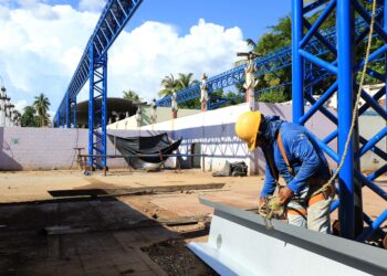 El presidente del INDES anuncia avances en la obras de mejoramiento en escenarios deportivos