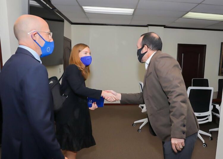 Ministro Villatoro sostiene reunión con embajador de la Unión Europea para coordinar apoyo al Plan Control Territorial