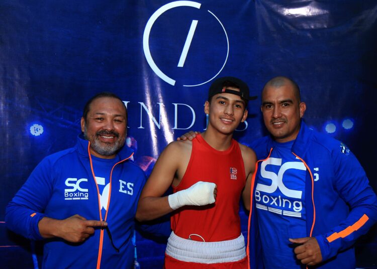 Boxeo recibió la visita de Carlos «Famoso» Hernández que dio apoyo a joven pugilista salvadoreño