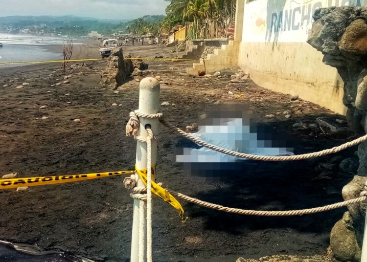 Encuentran cadáver de joven que fue arrastrado por el oleaje en playa El Majahual, La Libertad