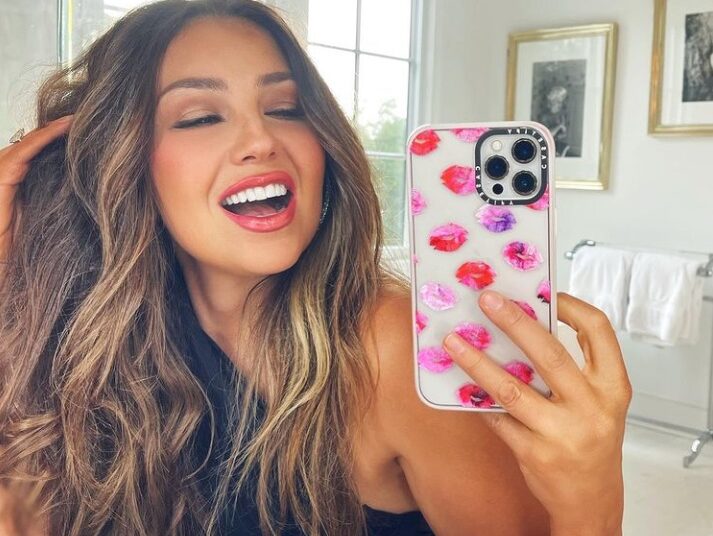 Thalía acude al médico para hacerse mamografía y prevenir cáncer de mama