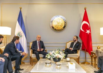 Empresarios de Turquía muestran interés de invertir en El Salvador