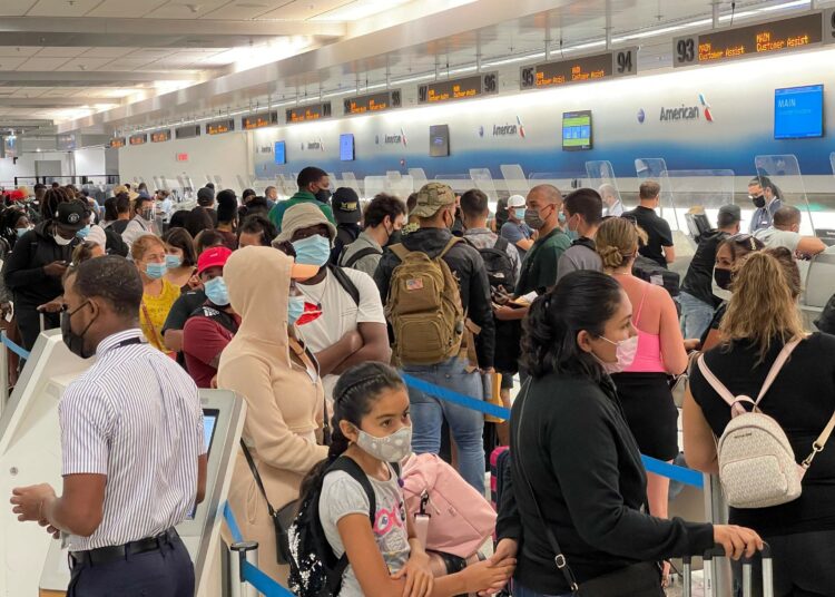 Las nuevas restricciones impuestas por EEUU a los viajeros afectarán a millones de latinoamericanos