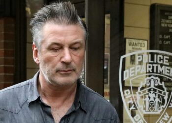 Cómo fue el trágico momento cuando Alec Baldwin mató a una miembro del equipo de la película “Rust”