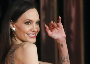 La reacción de Angelina Jolie cuando le preguntaron por su romance con The Weeknd