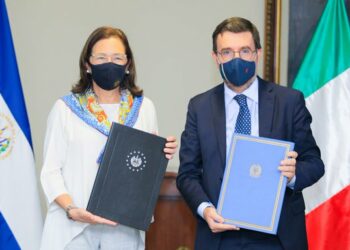 El Salvador suscribe acuerdo con Italia por $12 millones en áreas de cultura, prevención de migración, y cultivo del café