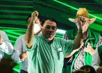 Reynaldo Carballo es electo secretario general del PDC