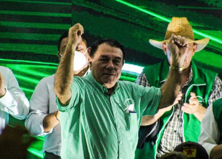 Reynaldo Carballo es electo secretario general del PDC