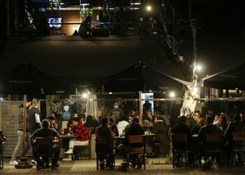 Chile puso fin al toque de queda por la pandemia del covid-19 después de año y medio