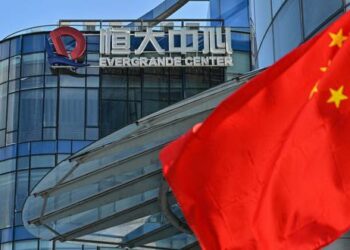 El crecimiento económico de China cayó a 4,9% en el tercer trimestre ante los problemas inmobiliarios y la escasez de energía