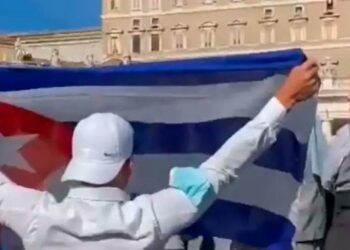 (VIDEO) El Vaticano impidió que cubanos se expresen contra el gobierno de la isla durante una celebración del papa Francisco