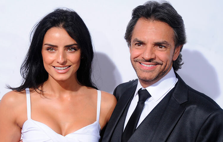 Aislinn Derbez se burla de Eugenio Derbez por la decoración de Halloween