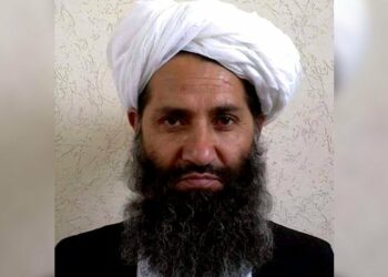 El líder supremo talibán realizó su primera aparición pública desde su nombramiento en 2016