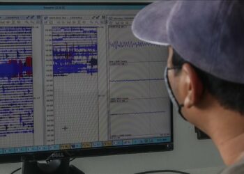 (VIDEOS) Un fuerte terremoto de magnitud 6,1 estremeció la región de Tokio, Japón