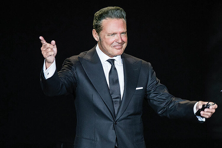 Luis Miguel es demandado por un exempleado que le exige una millonaria suma de dinero por haber sido «despedido injustamente»