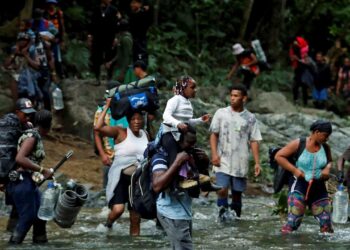 Según Unicef unos 19.000 niños han cruzado la selva fronteriza entre Colombia y Panamá para llegar a EE.UU. en lo que va del año