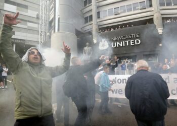 Newcastle fue adquirido por un fondo de Arabia Saudita y se convertirá en uno de los clubes más ricos del mundo