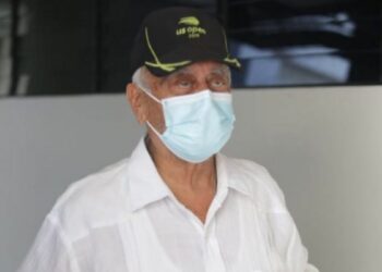 Ochoa Pérez será enjuiciado por presunta apropiación de $41,000 cuando fue embajador en Honduras