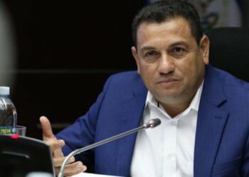 Ministro de Trabajo, Rolando Castro, inicia gira por Argentina en busca de proyectos de beneficio para salvadoreños