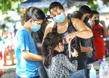 Habitantes de Suchitoto son beneficiados con tamizaje para detectar casos de covid-19