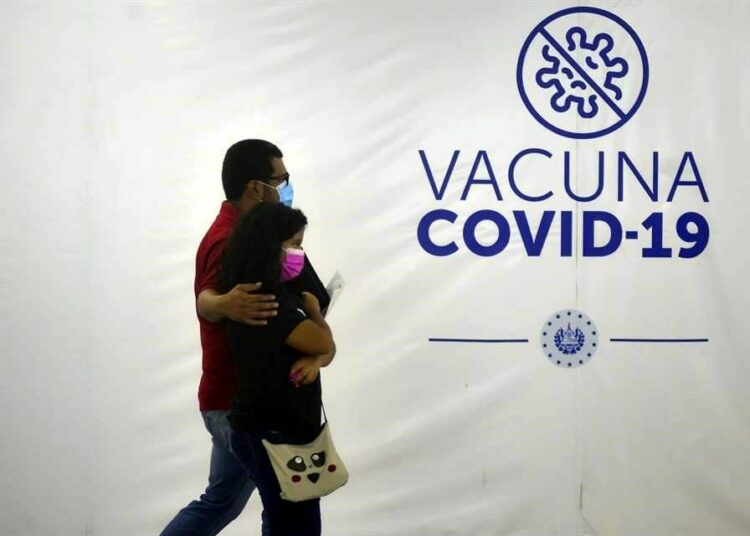 Más de 200,000 personas han recibido la tercera dosis anti covid-19 en El Salvador