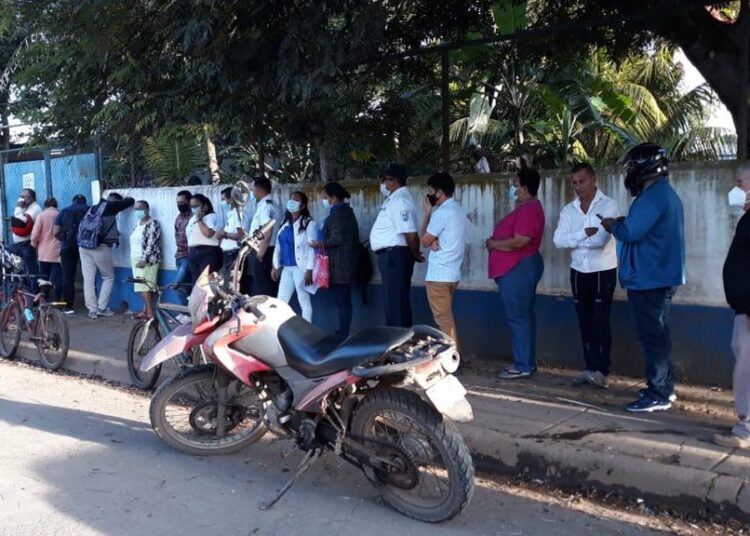 Sin observadores y tras una ola de detenciones nocturnas, se registra poca participación en las elecciones convocadas por el gobierno de Ortega