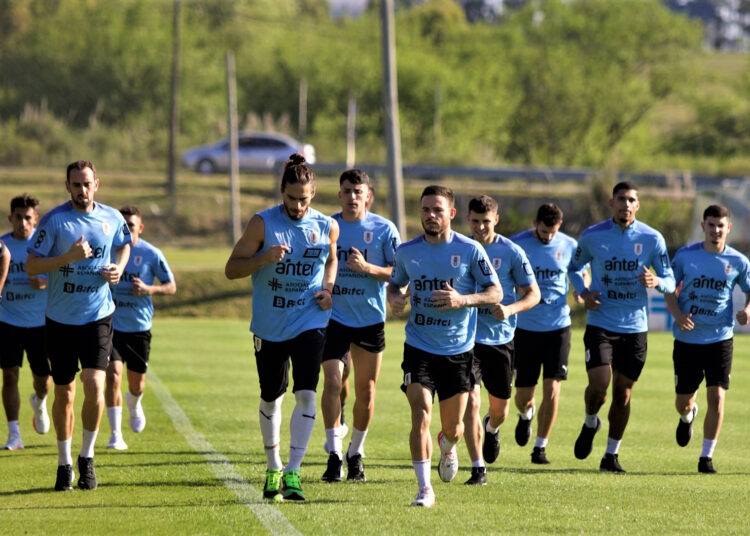 Uruguay sumó otro lesionado y ya son ocho las bajas para enfrentar a la Argentina