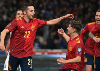 España venció por 1-0 a Grecia y es líder del Grupo B de las Eliminatorias Qatar 2022