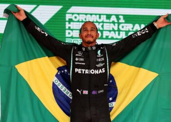 Hamilton se luce en Sao Paulo y gana el GP por delante de Verstappen