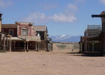 (IMÁGENES FUERTES) “Rust” está maldita, así luce el brazo de colaborador que fue picado por araña venenosa