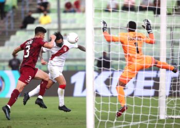 Perú cierra el año con un triunfo por 2-1 de visita sobre Venezuela por Eliminatorias sudamericanas