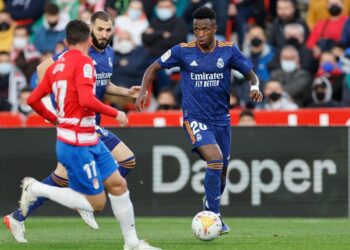 El Real Madrid se divierte en Granada