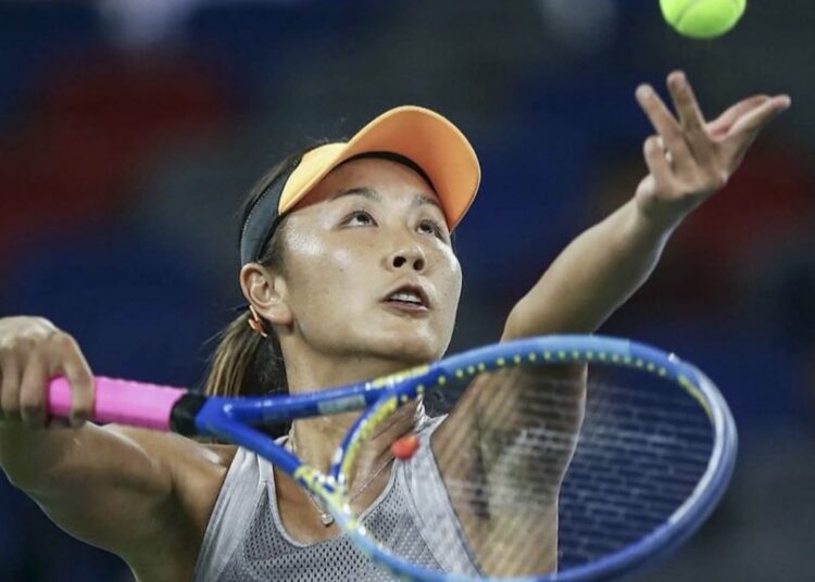 El presidente del COI habló con la tenista china Peng Shuai por videollamada