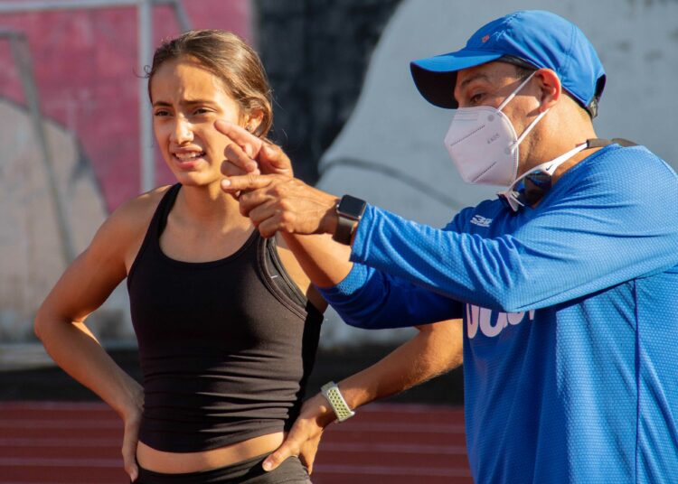 Con sangre nueva atletismo salvadoreño estará presente en Cali