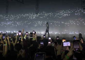 El festival musical Astroworld en Texas desemboca en caos y deja 8 muertos y varios heridos en una estampida