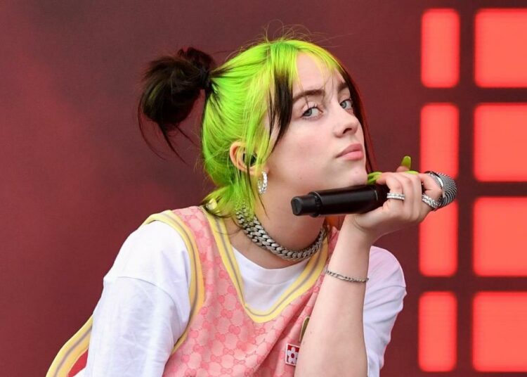 Billie Eilish se estrena como presentadora en ‘Saturday Night Live’