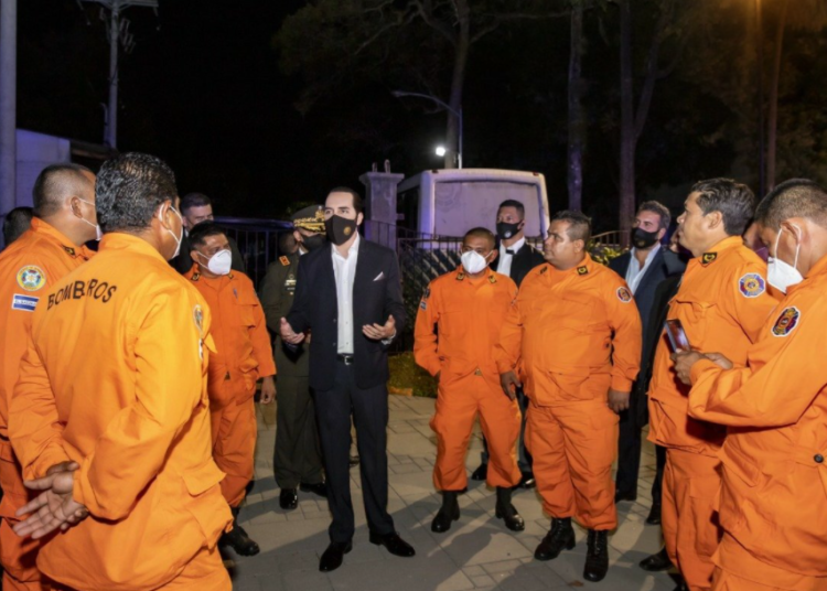 Gobierno invertirá $70 millones en modernización de Cuerpo de Bomberos