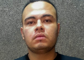 Sujeto es capturado por circular con arma ilegal en San Salvador