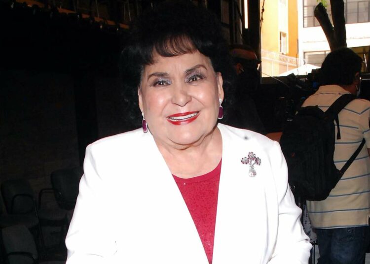 Estable, dentro de la gravedad: la condición de Carmen Salinas tras someterse a dos procedimientos